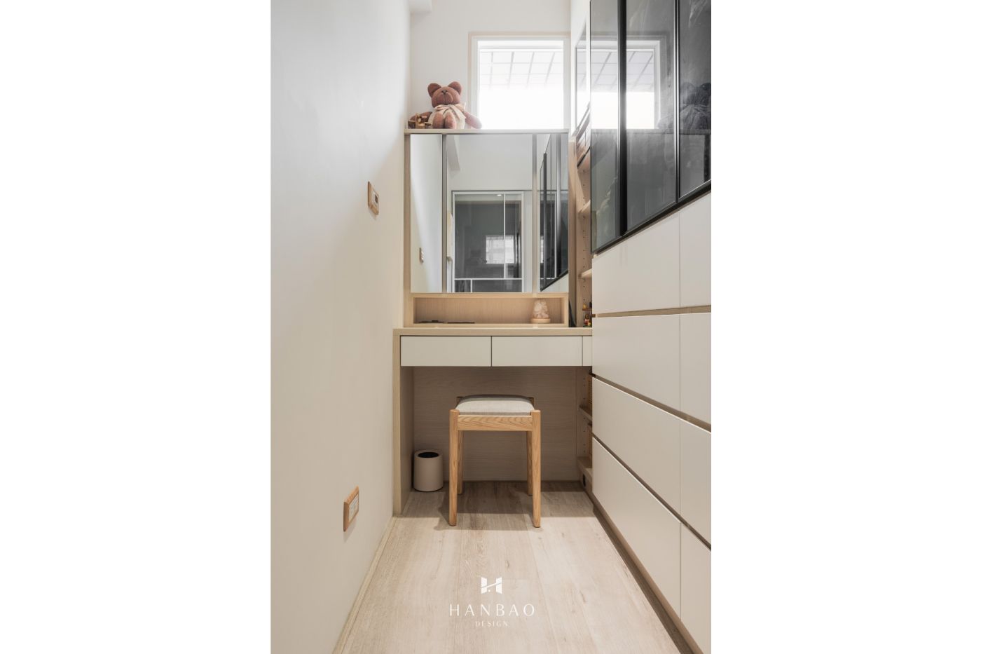 Wooden-Melody-White-Light-15