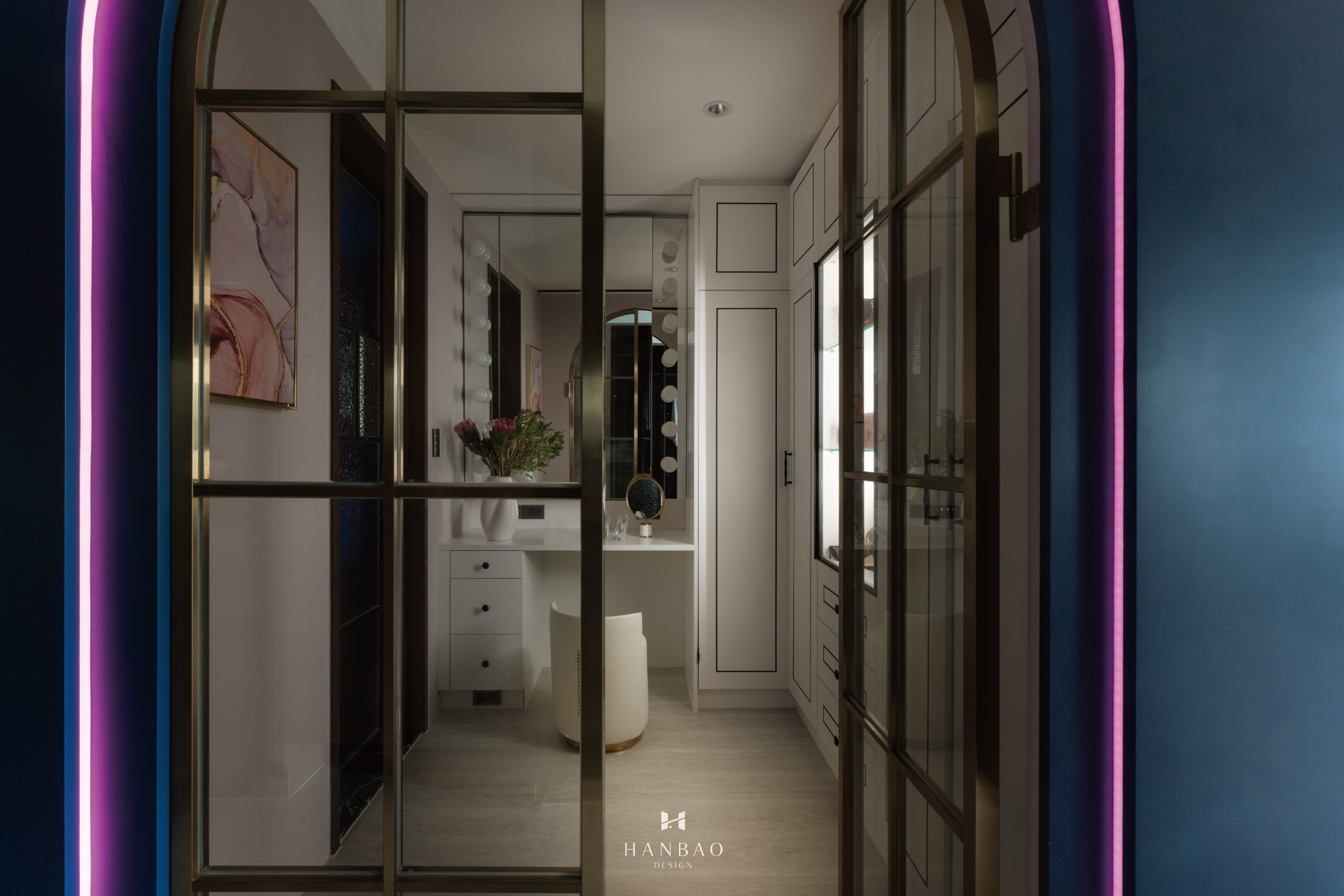 寓光幻影化妝間